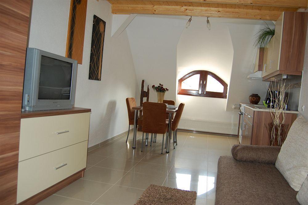 Belvaros Apartmanhaz Sopron Dış mekan fotoğraf